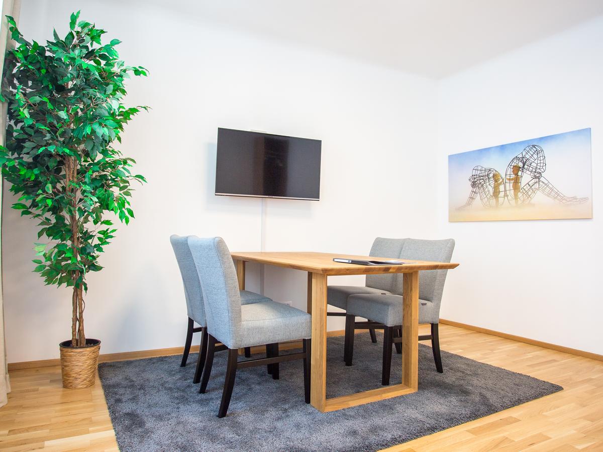Sky9 Apartments Margareten Vienna Exterior photo