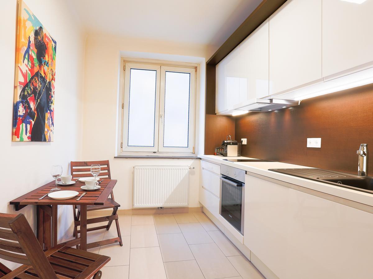Sky9 Apartments Margareten Vienna Exterior photo