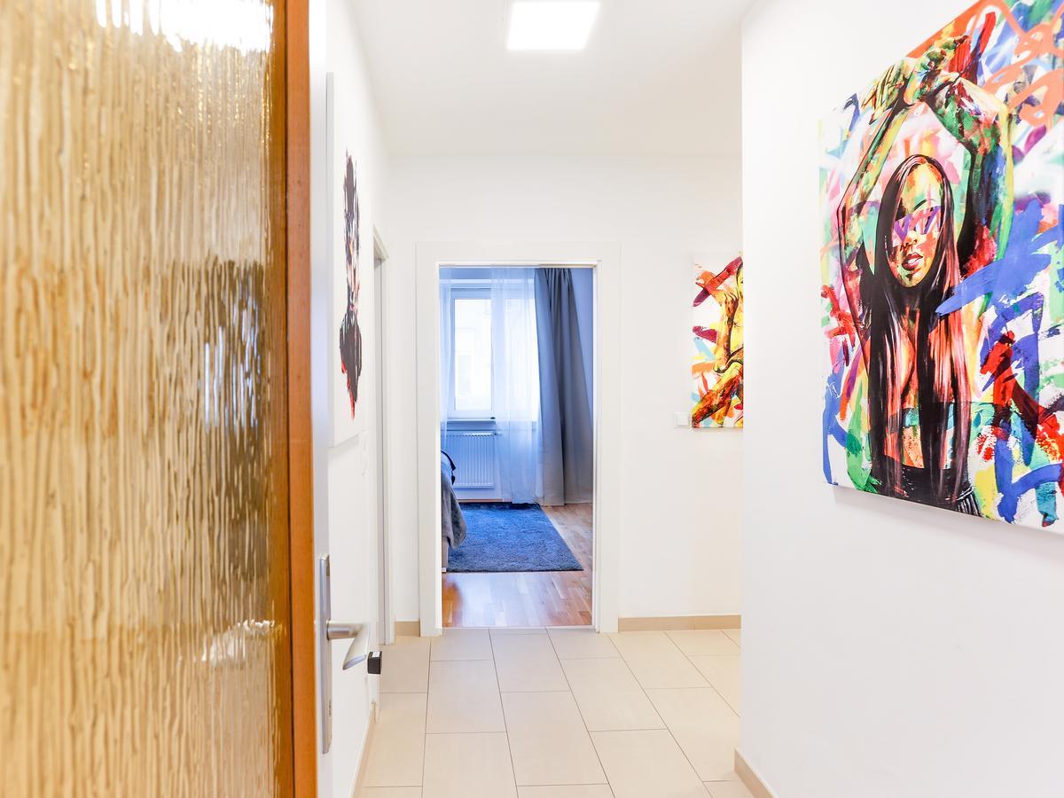 Sky9 Apartments Margareten Vienna Exterior photo
